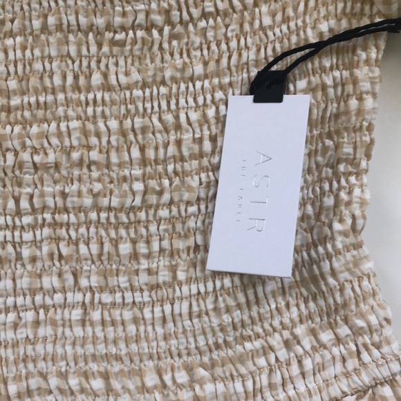 ASTR THE LABEL Smocked top Sz M - Picture 3 of 5